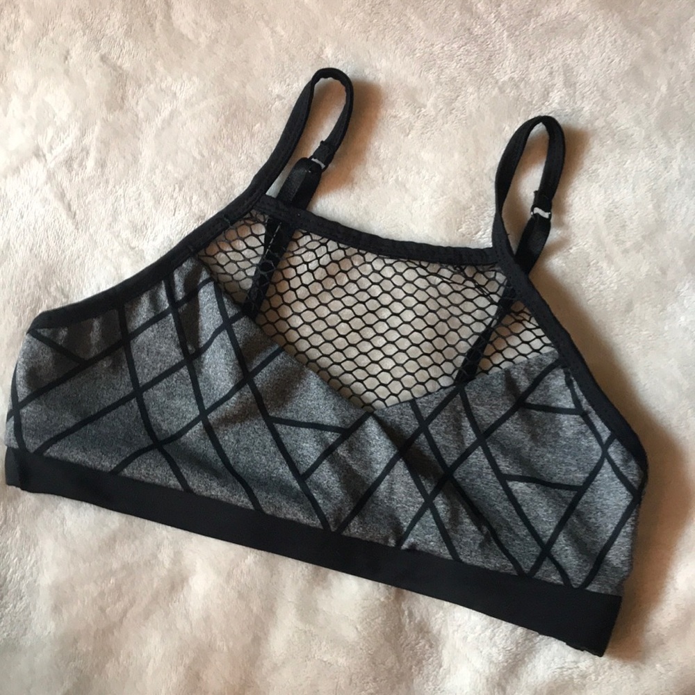 Sports bra